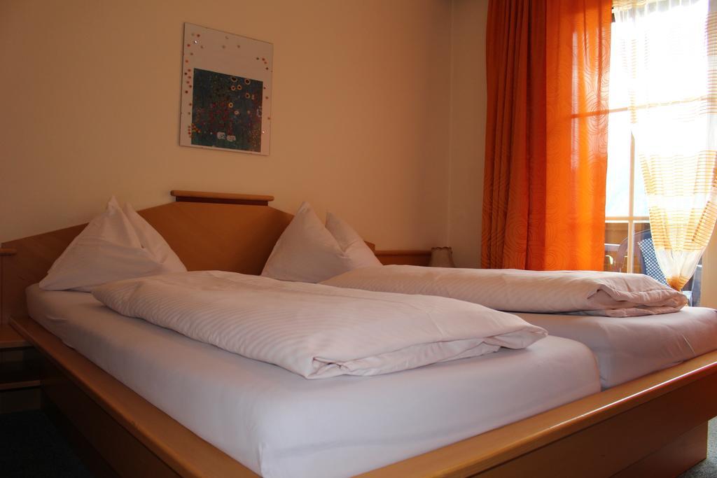 Gasthof-Hotel Winkler Muhldorf  Bagian luar foto
